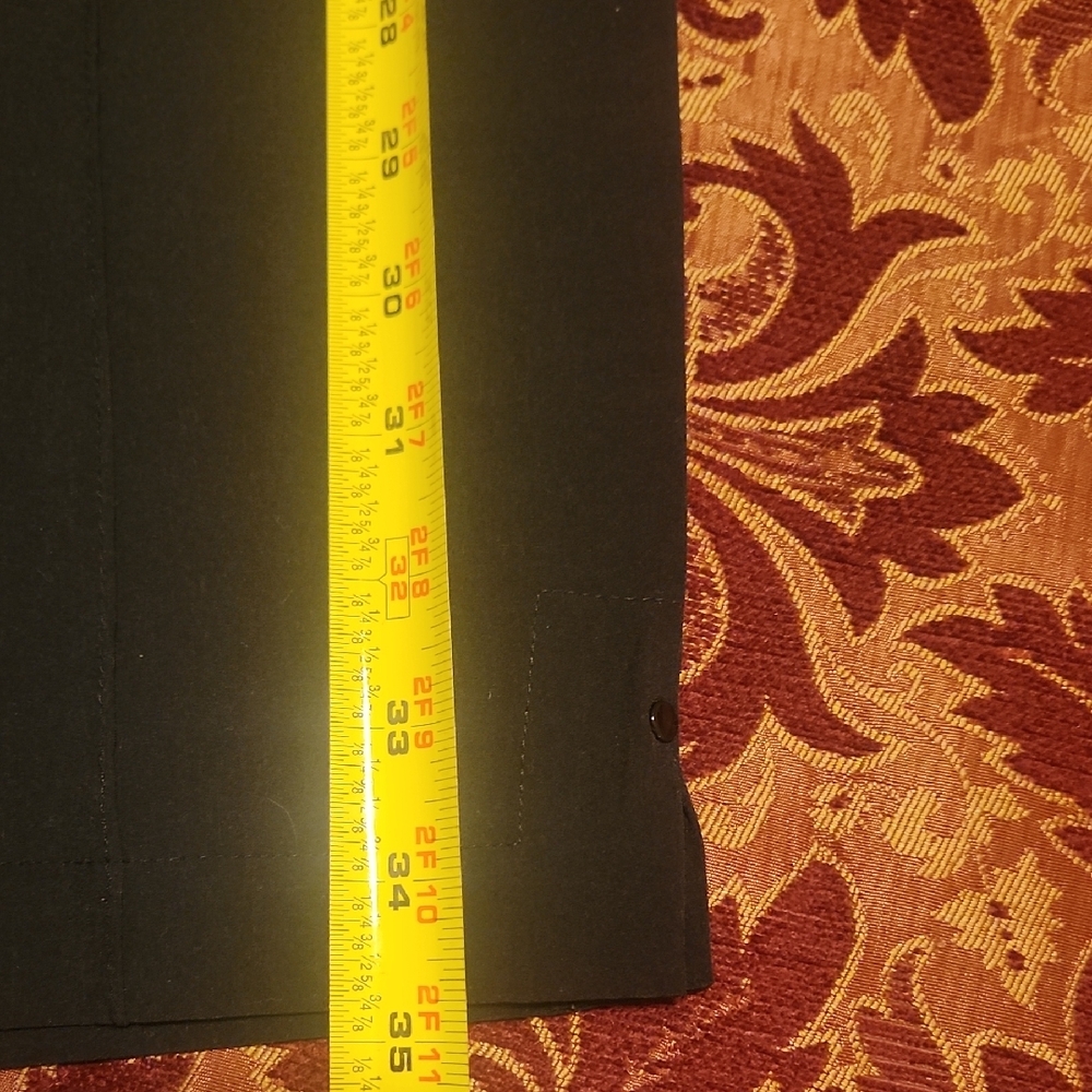 Chico's Zenergy Black Capri Lightweight Pants, Chico's Size 2 (12), Like New - Picture 12 of 12